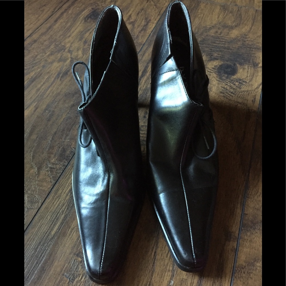 Hype Heels Size 5.5